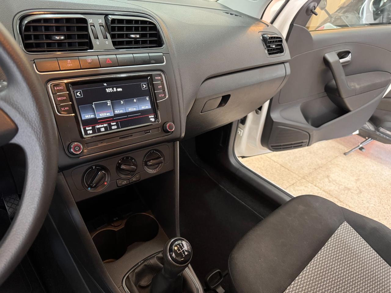 Volkswagen Polo 1.2 Benzina 5 porte 60 cv. Trendline OK NEOPATENTATI