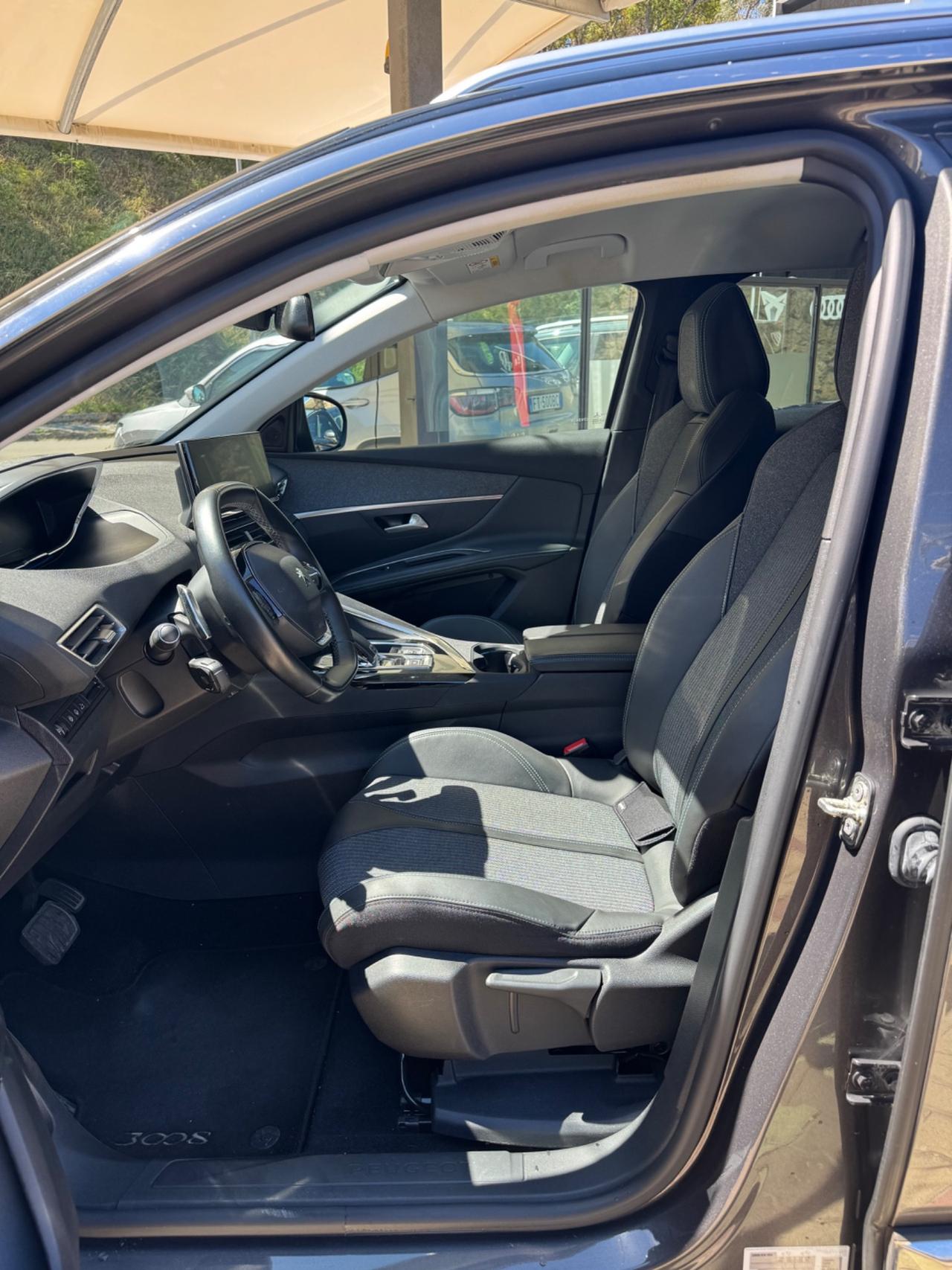 Peugeot 3008 BlueHDi 130 S&S EAT8 Allure Pack