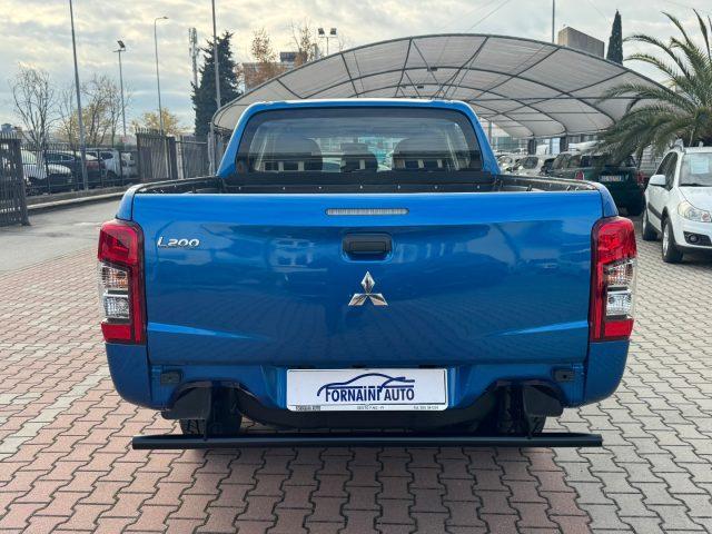MITSUBISHI L200 2.3 D DOUBLE CAB 4x4 EASY SELECT INVITE CONNECT