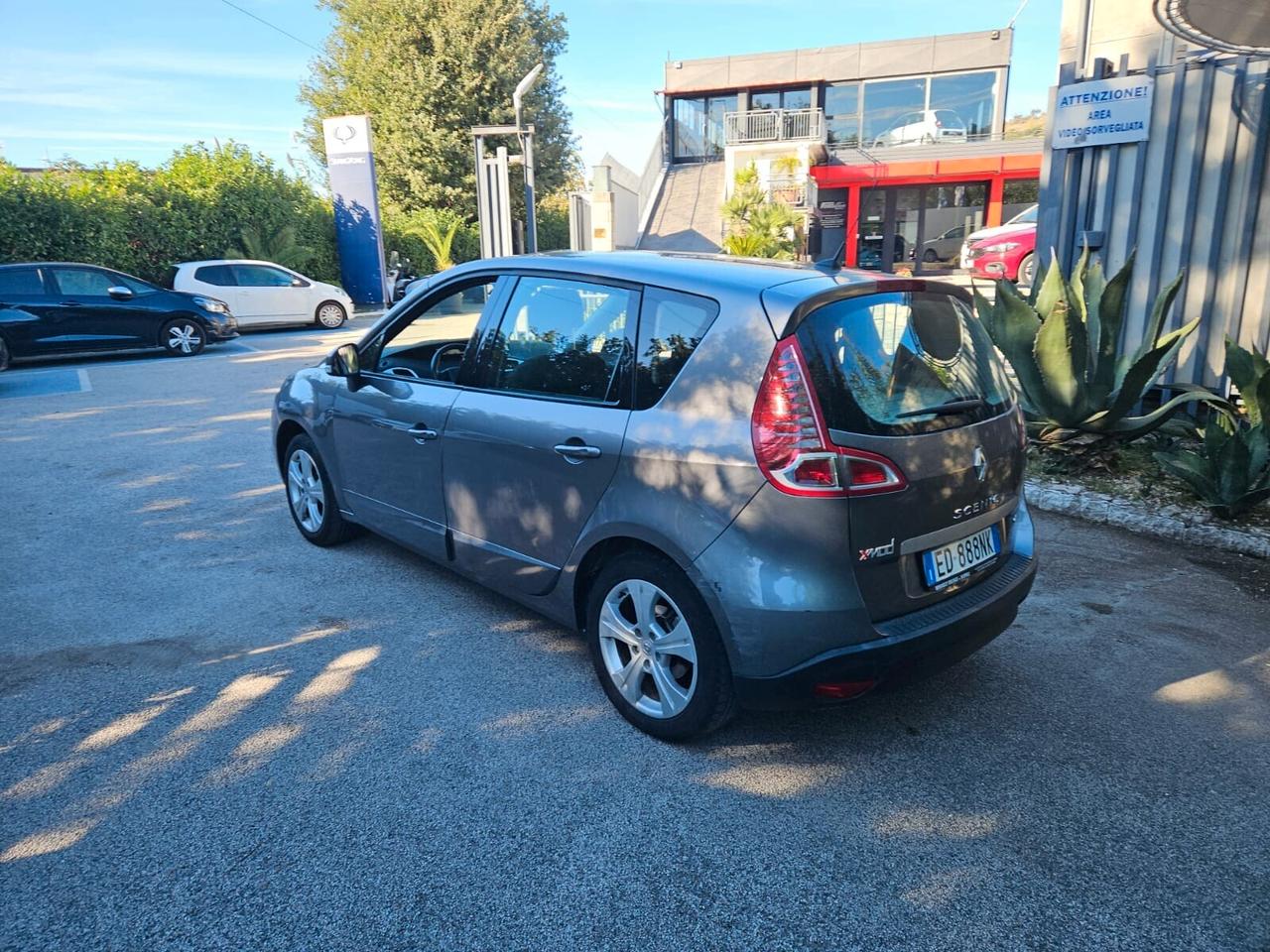 Renault Scenic Scénic X-Mod 1.9 dCi 130CV Luxe