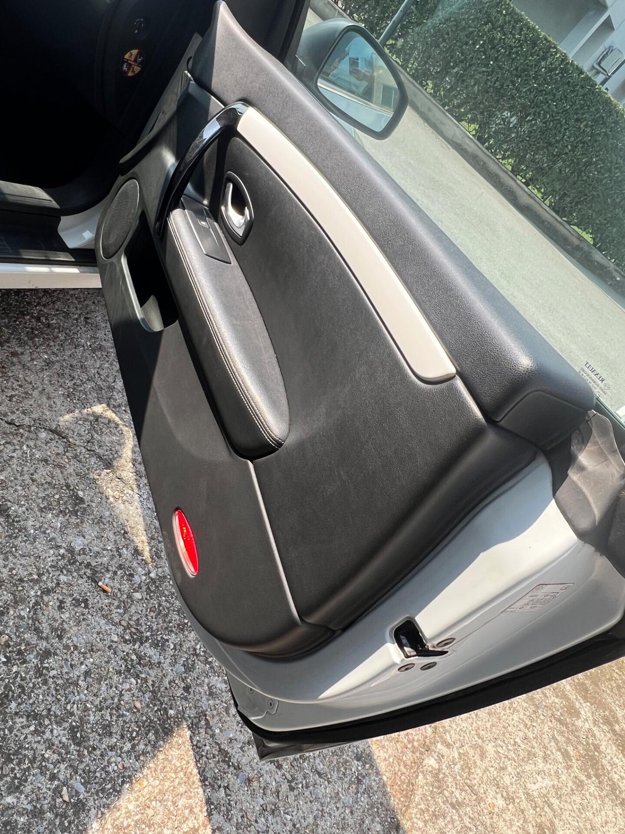 Renault Laguna Coupé 2.0 dCi 150CV Monaco GP
