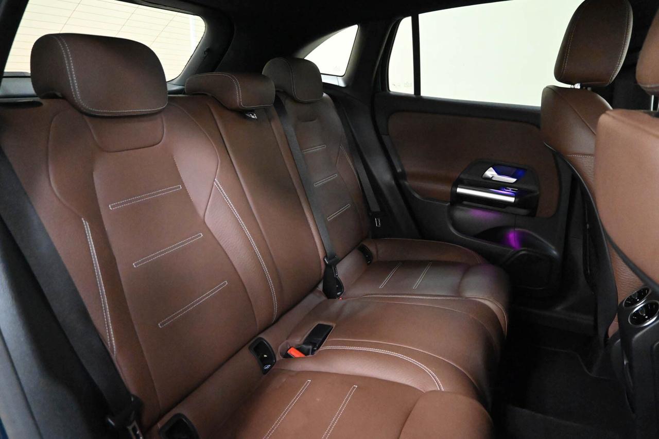 MERCEDES GLA (X156) GLA 200 d Automati...