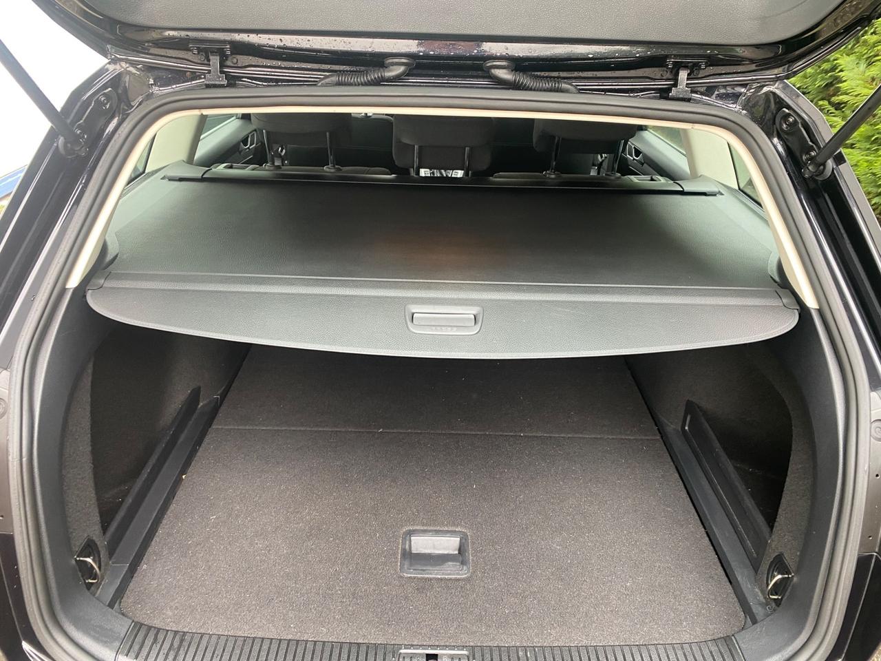 Volkswagen Passat Variant 2.0 TDI DSG Business BlueMotion Tech