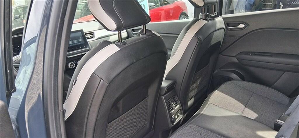 Renault Captur 1.6 Hybrid Intens E-Tech Auto
