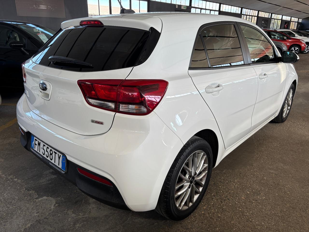 Kia Rio 1.0 T-GDi 12V 74KW 101CV Cool NEOPATENTATO