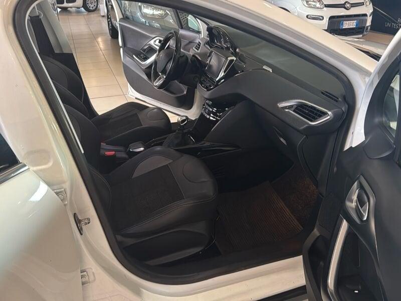 Peugeot 2008 BlueHDi 120 S&S Allure