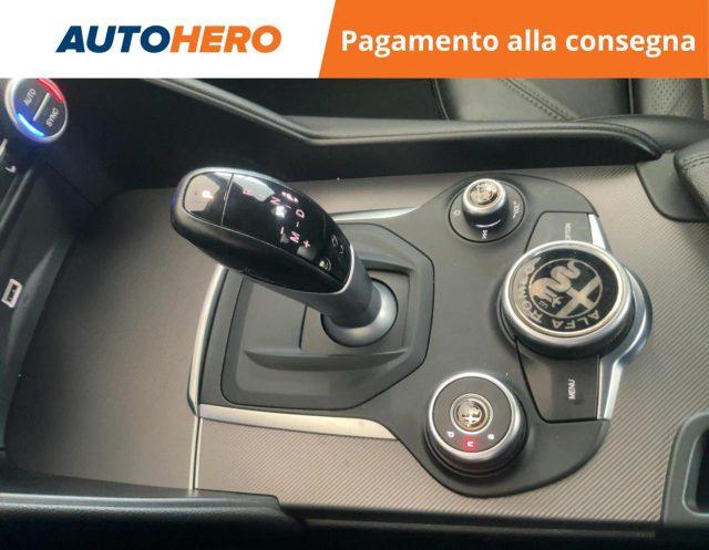 ALFA ROMEO Giulia 2.2 Turbodiesel 210 CV AT8 AWD Q4 Veloce