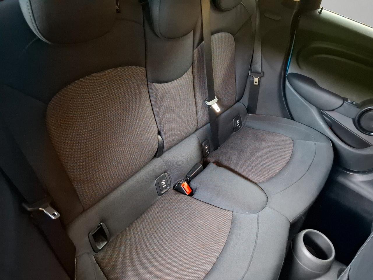 Mini COOPER 15 136CV 100 KW BENZINA NAVIGATORE