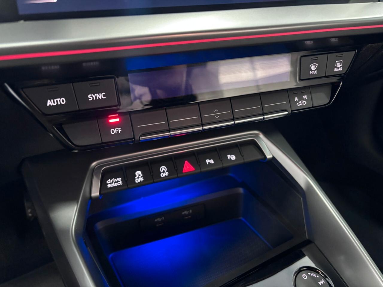 AUDI A3 SPORTBACK 35TDI S-TRONIC S-LINE