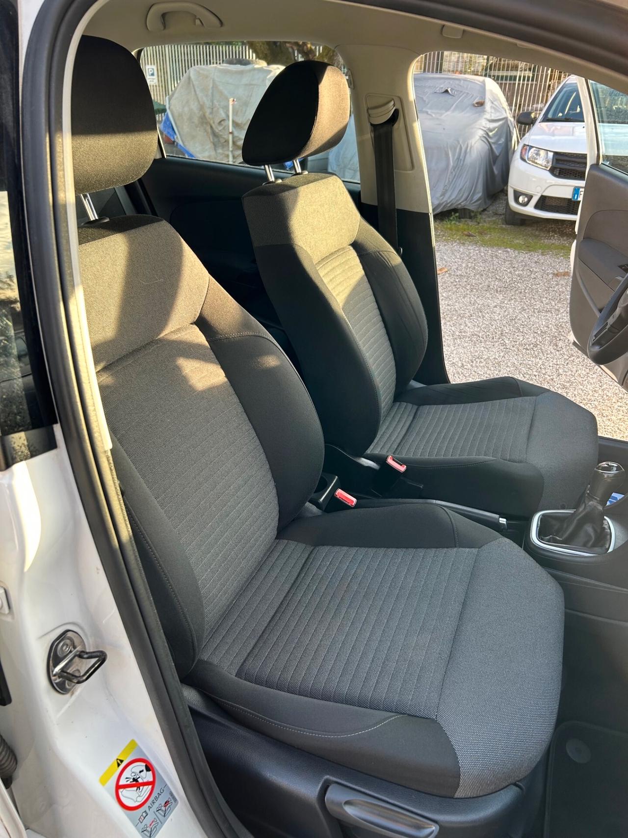 Volkswagen Polo 1.2 TDI 5 p. NEOPATENTATI-GANCIO TRAINO