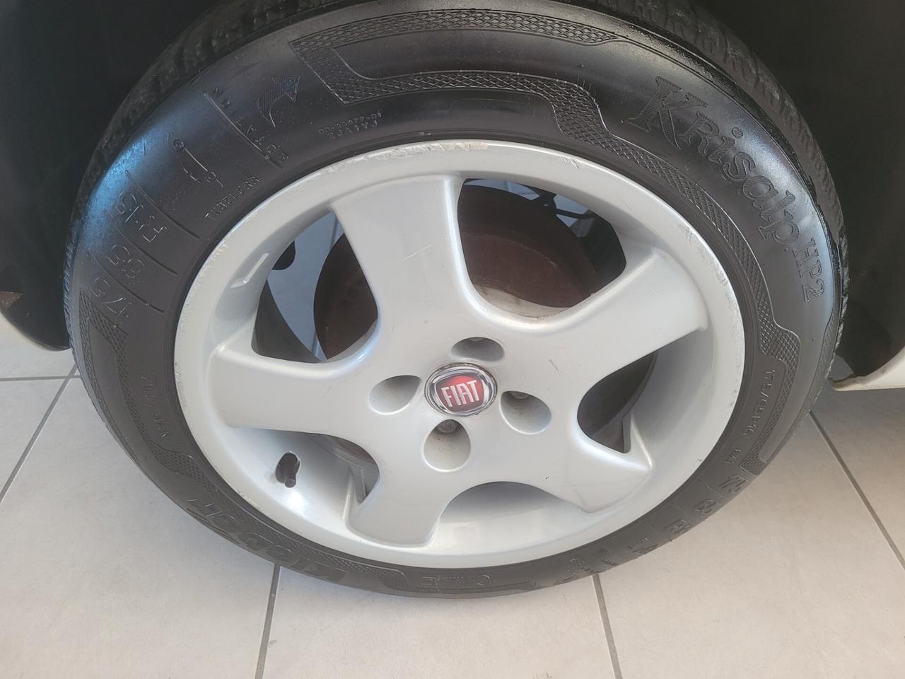 Fiat Punto 1.2 8V 5 porte Street