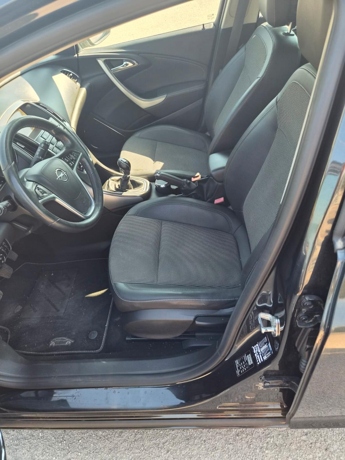 Opel Astra 1.4 Turbo 140CV 5 porte Cosmo