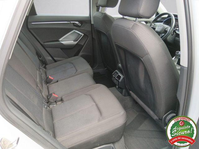 AUDI Q3 35 TDI Business Advanced