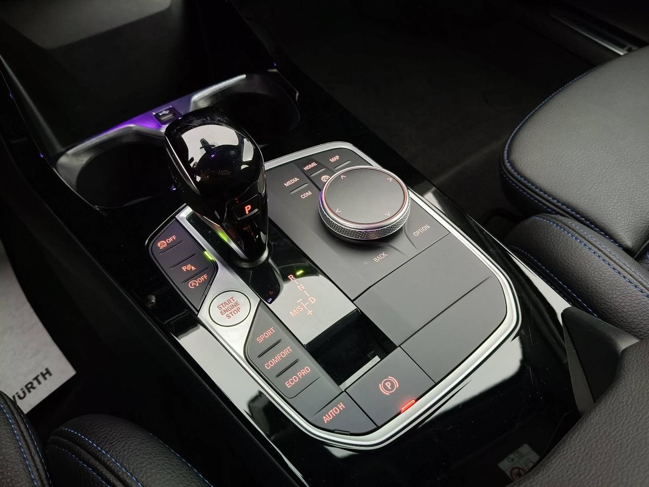BMW Serie 1 F40 - 118d Msport auto