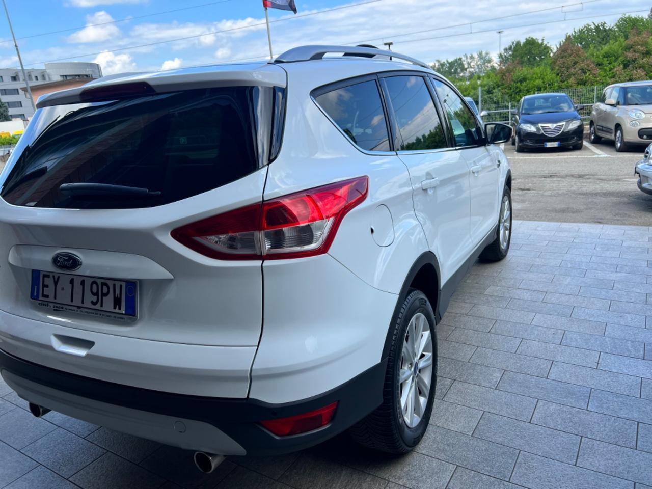 Ford Kuga 2.0 TDCI 150 CV S&S 4WD Titanium