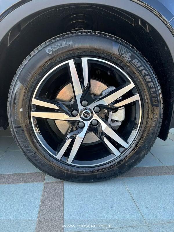 Volvo XC40 B3 automatico Core
