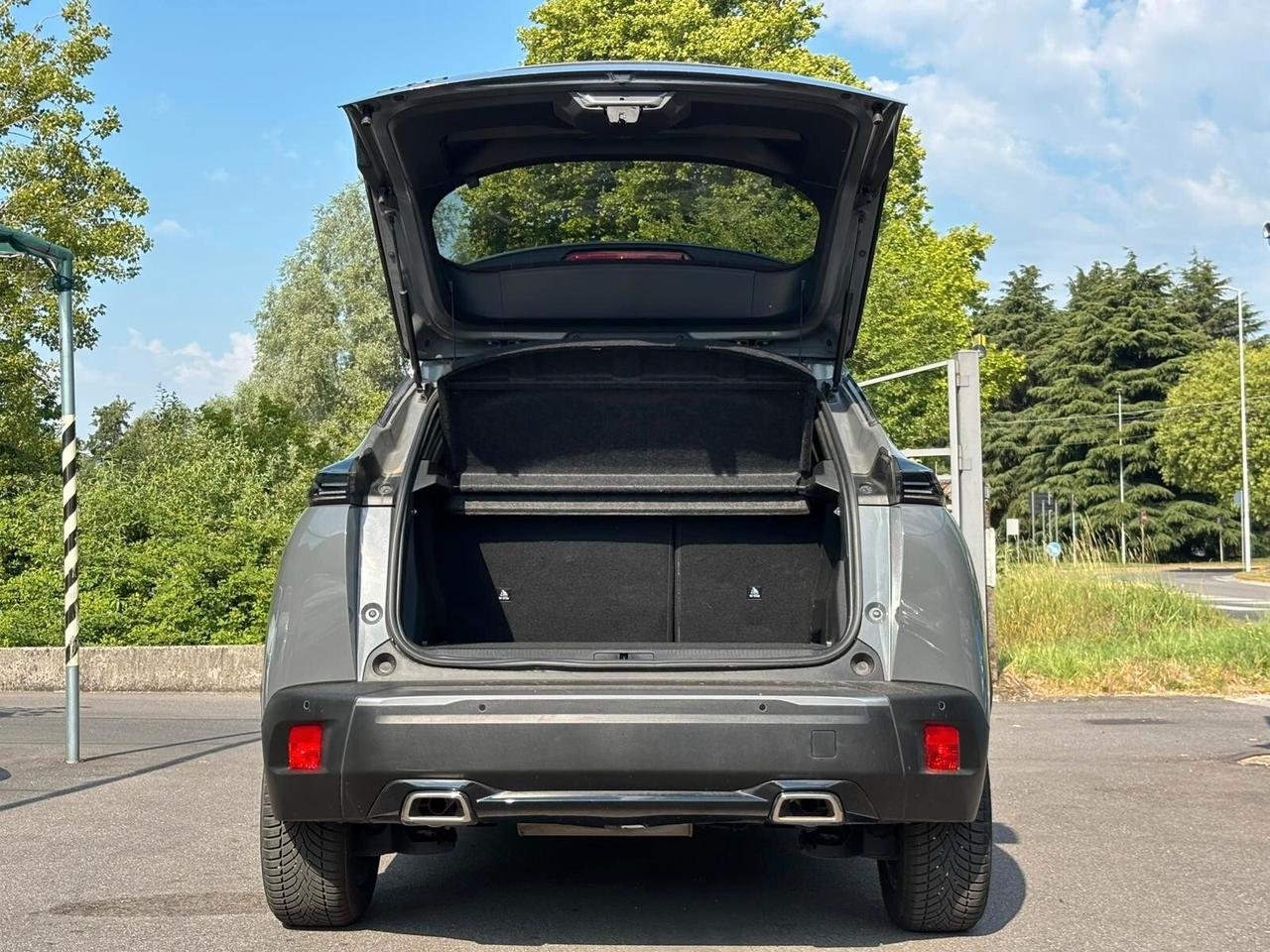 Peugeot 2008 PureTech 130 S&S EAT8 Allure