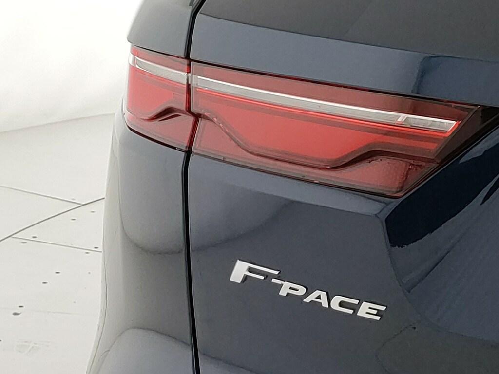 Jaguar F-Pace 2.0 D204 R-Dynamic HSE AWD Auto