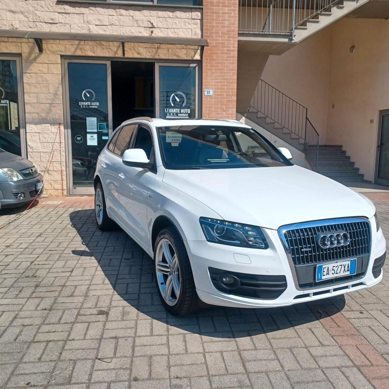 PERFETTA Q5 2.0 TDI AUTOMATICA 4X4