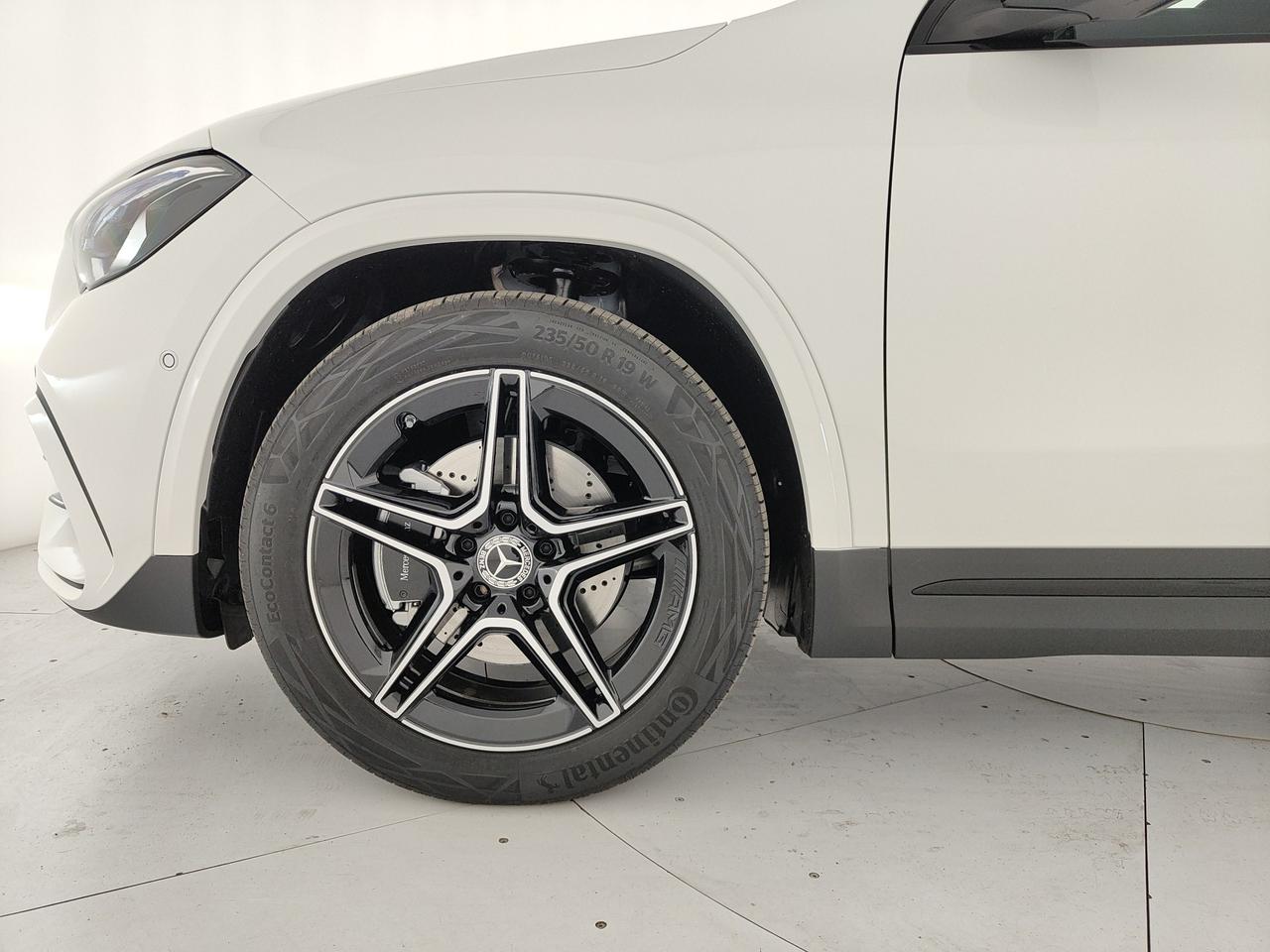Mercedes-Benz GLA 200 d 4MATIC