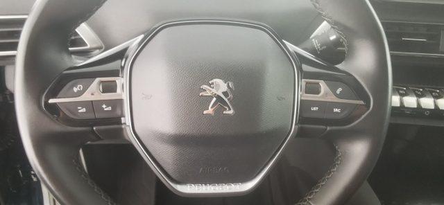 PEUGEOT 5008 BlueHDi 130 S&S Allure