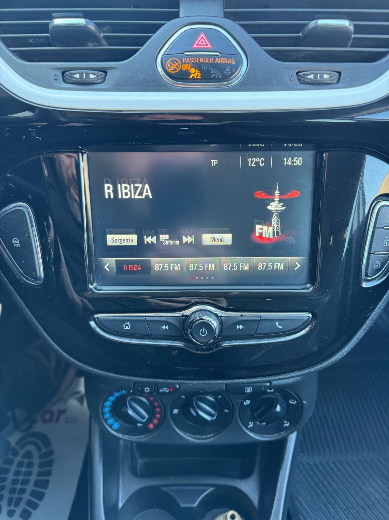 Opel Corsa 1.4 benzina/ GPL