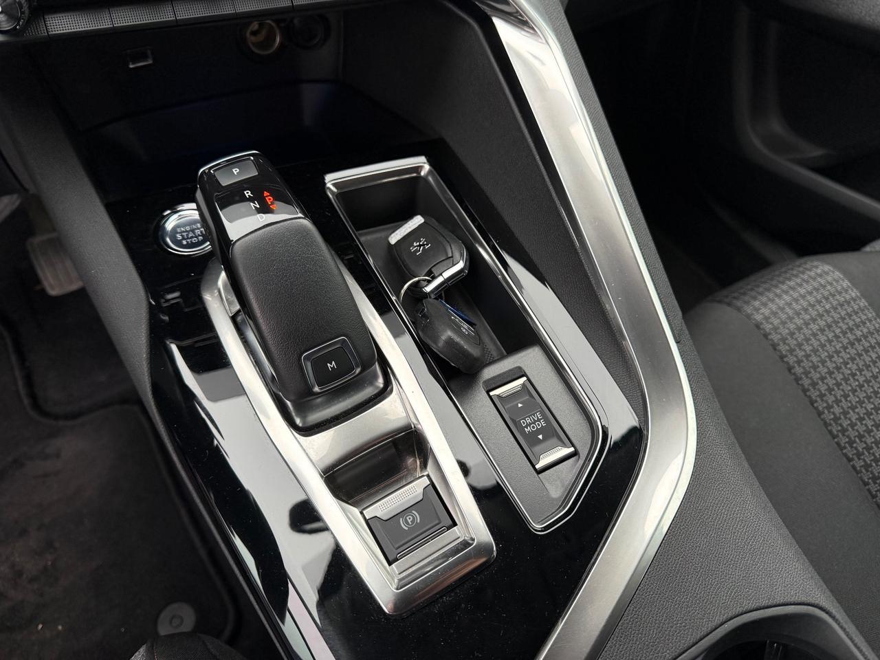 Peugeot 3008 BlueHDi 130 S&S EAT8 Active Business