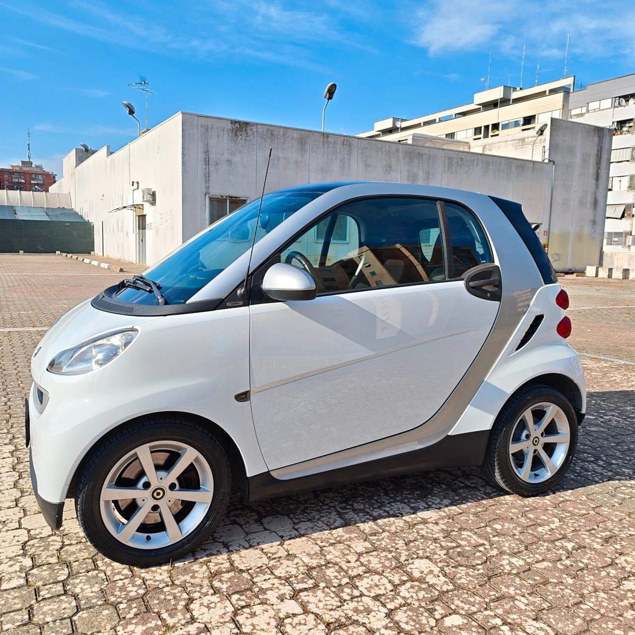 SMART FORTWO 451 1.0 BENZINA 71 CV