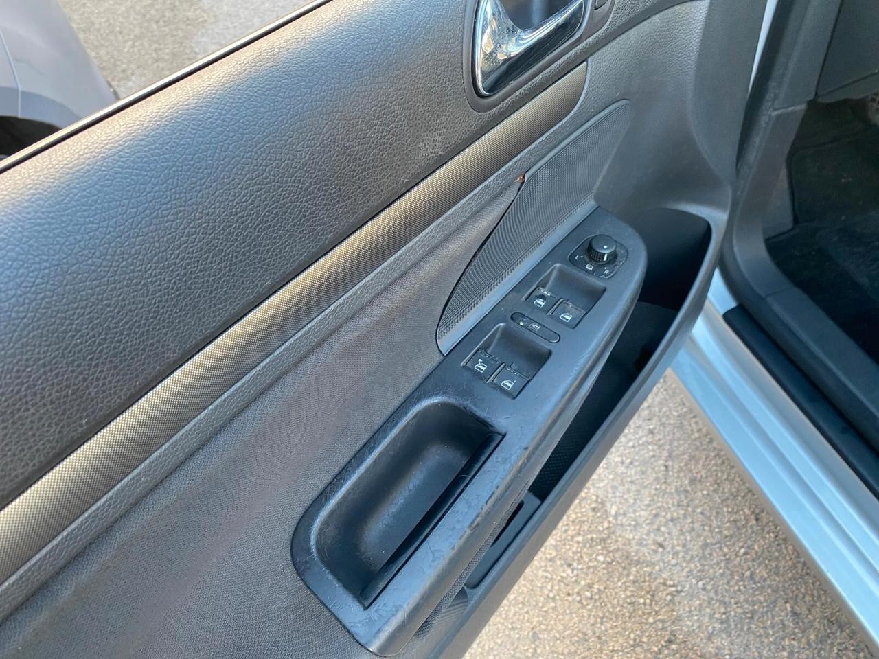 Volkswagen Golf 5 1.6benz 115cv full opt nuova 2005