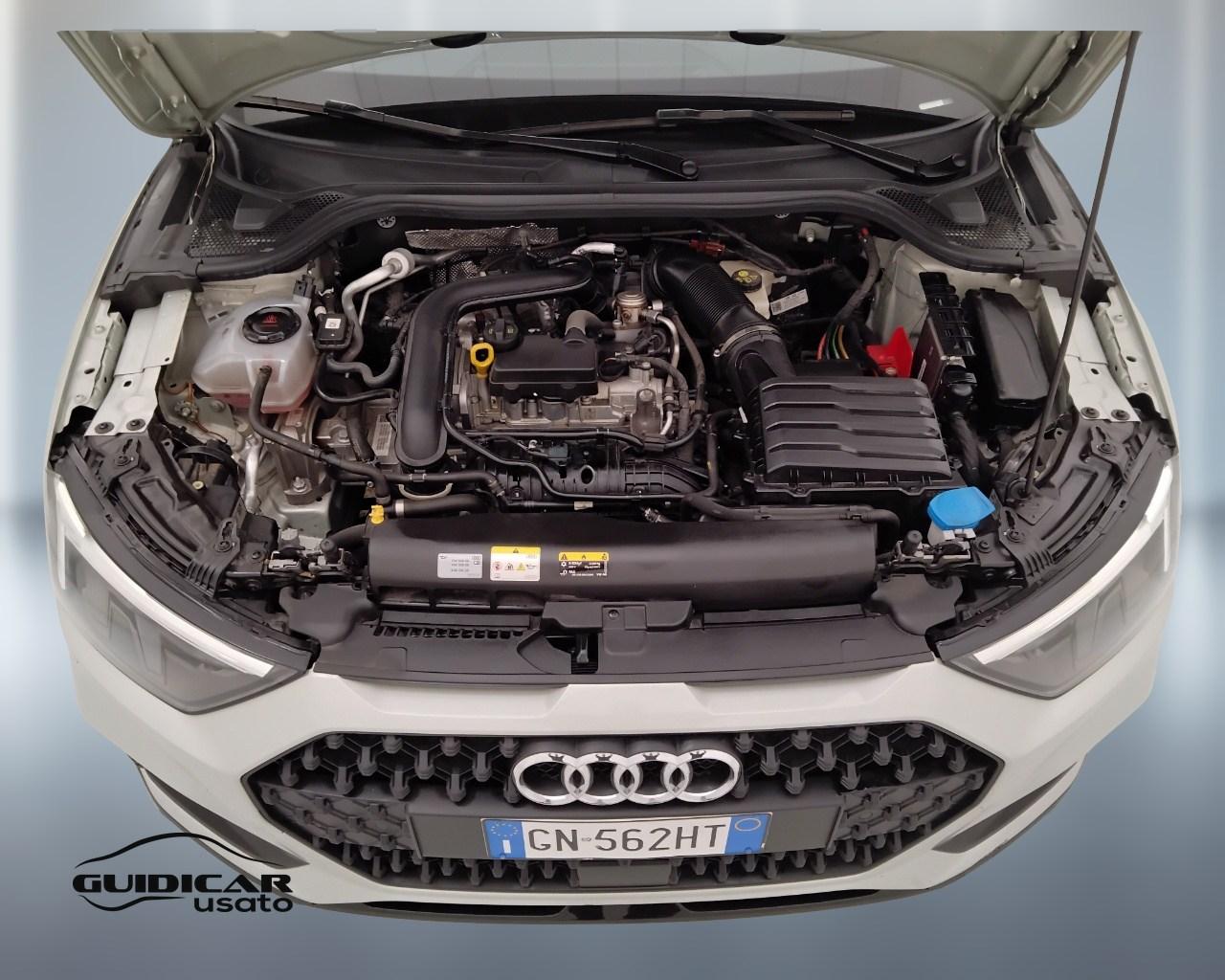 AUDI A1 II 2022 allstreet - A1 allstreet 30 1.0 tfsi Identity Contrast 110cv s tronic