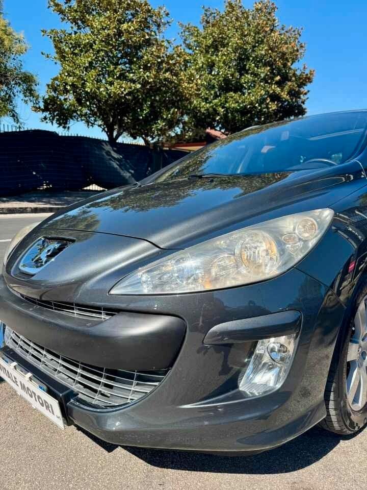 Peugeot 308 1.6 HDi 110CV 7 POSTI