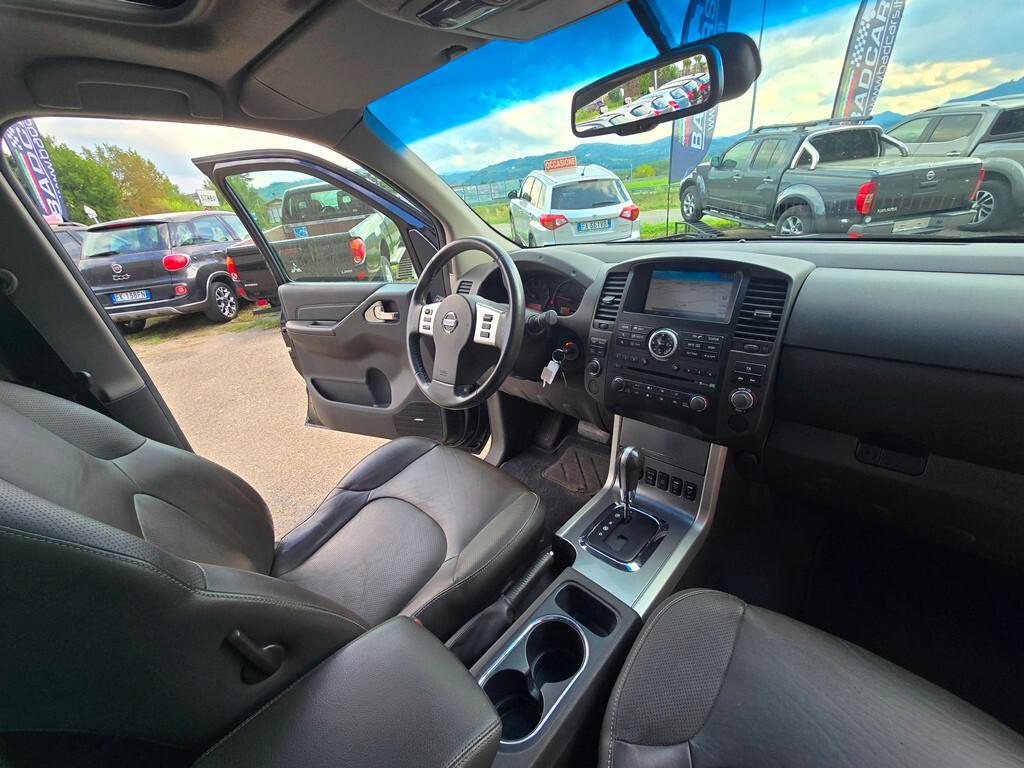 Nissan Navara 3.0 V6 DCI 231CV "LE" DA VETRINA!