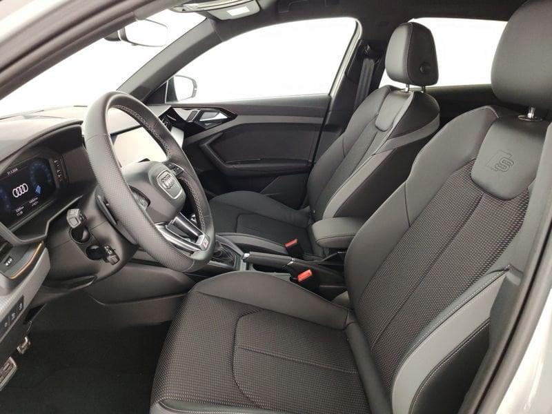 Audi A1 Sportback 40 TFSI S tronic Identity Black