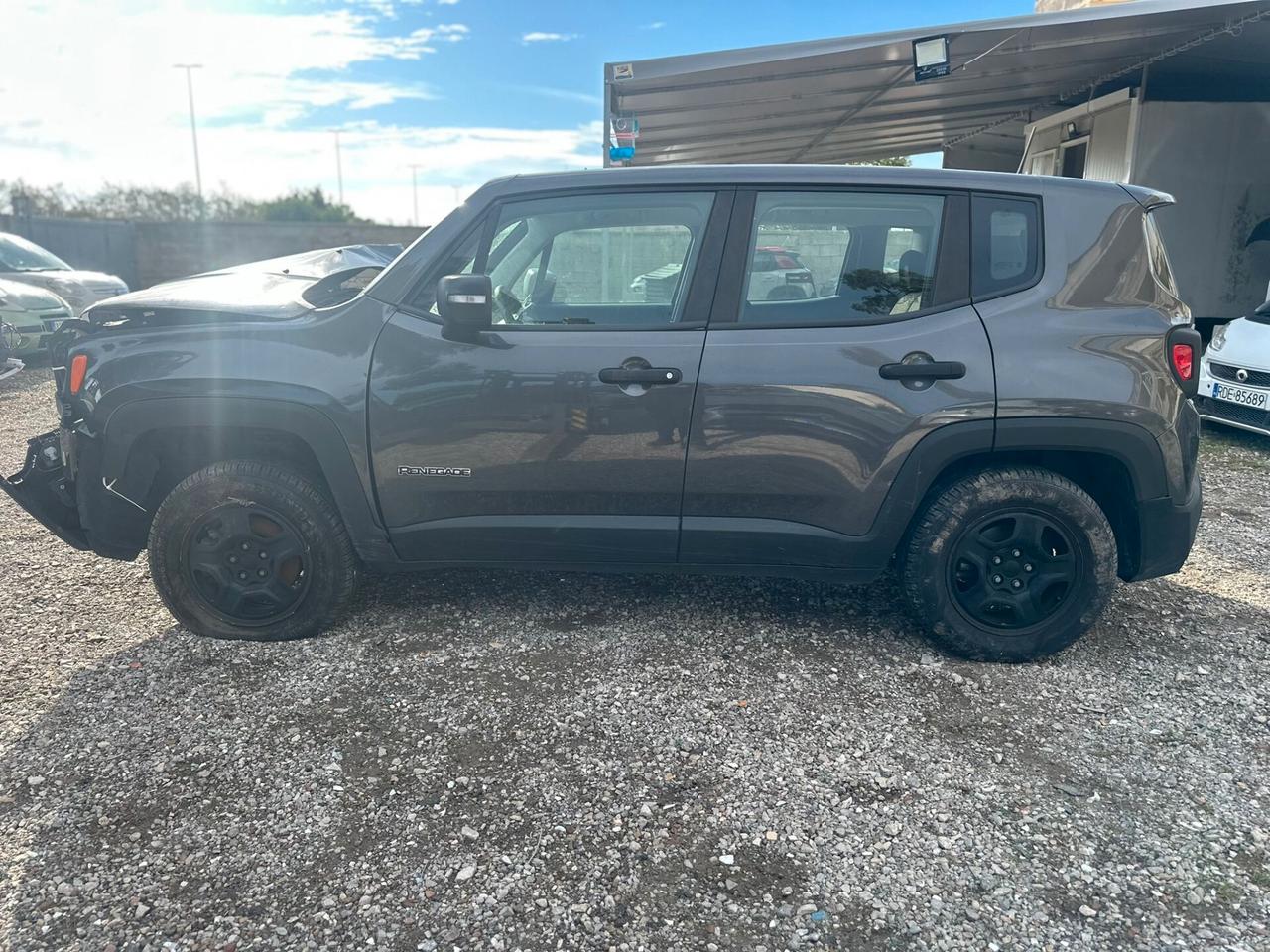 Jeep Renegade 1.6 E-TorQ EVO Sport sinistrata incidentata