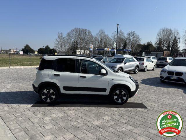 FIAT Panda 1.0 Cross FireFly S&S Hybrid ANCHE NEOPATENTATI