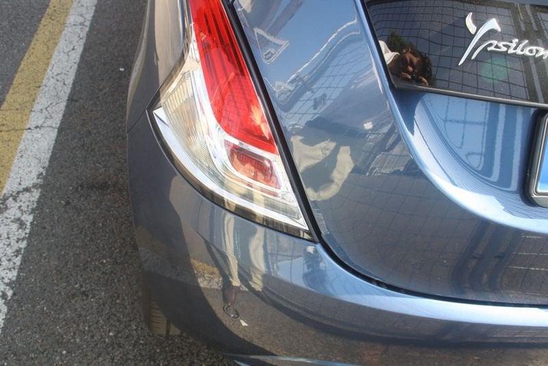 Lancia Ypsilon 1.0 FireFly 5 porte S&S Hybrid Platino
