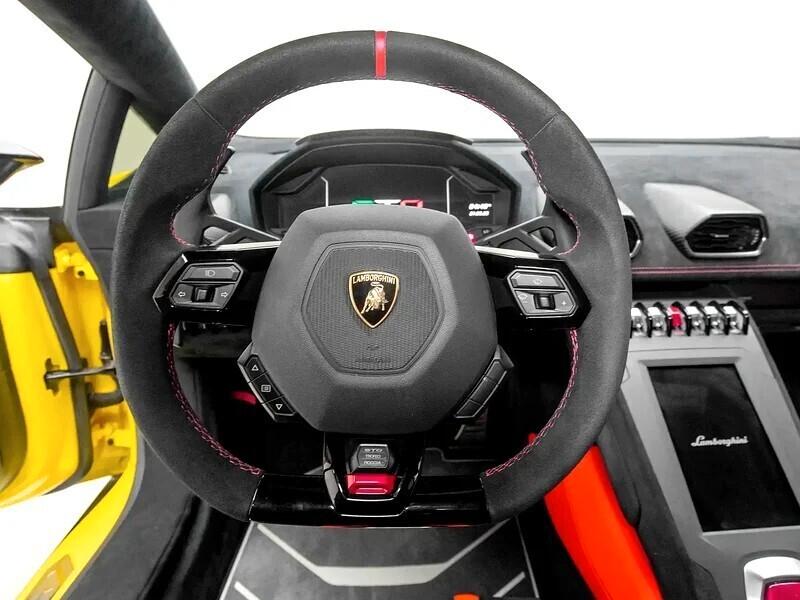 Lamborghini Huracàn STO 5.2 V10 NOLEGGIO LUNGO TERMINE - LEASING FULL INCLUSIVE