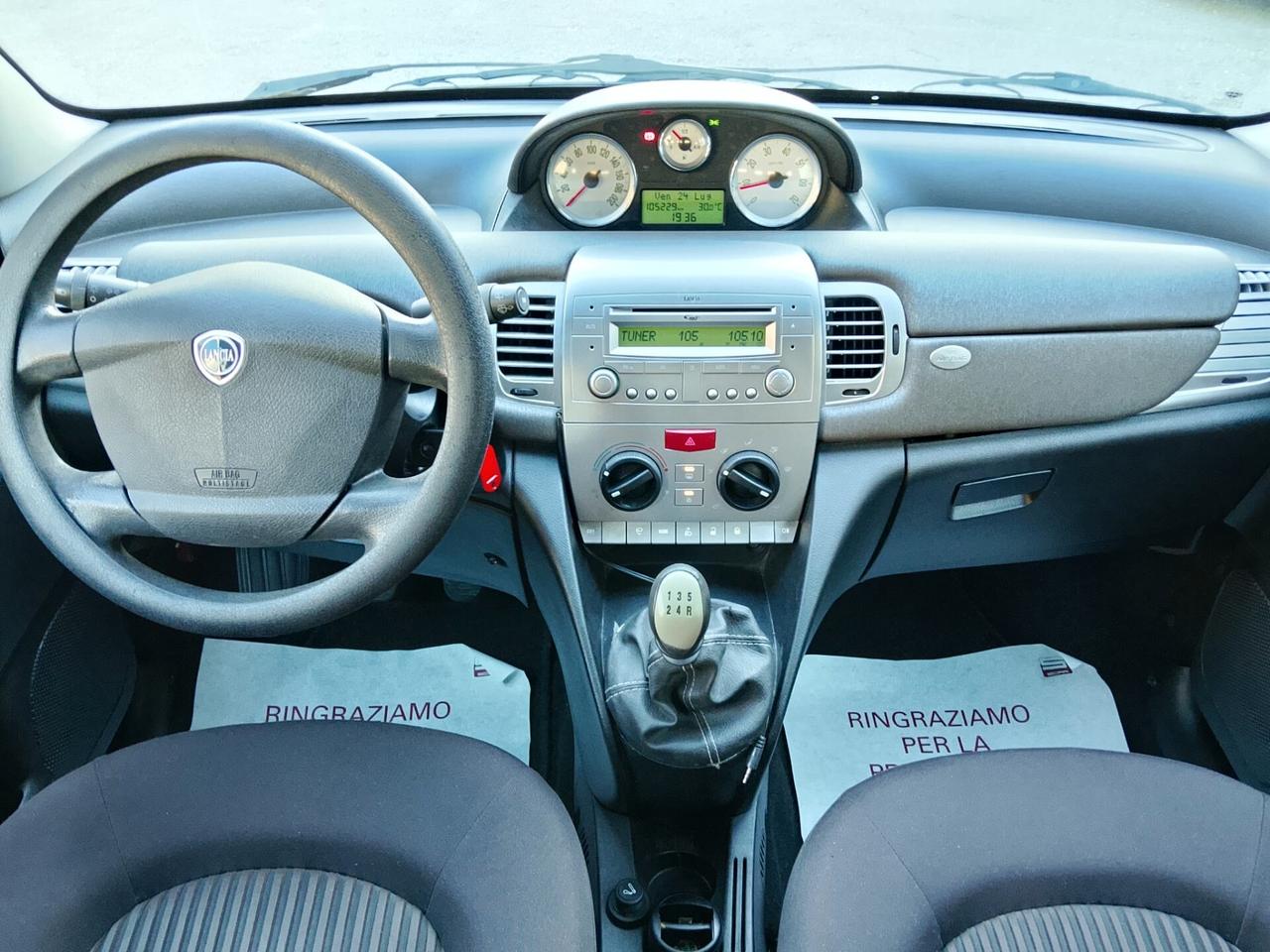 Lancia Ypsilon 1.2 Oro PARI AL NUOVO LEGGI