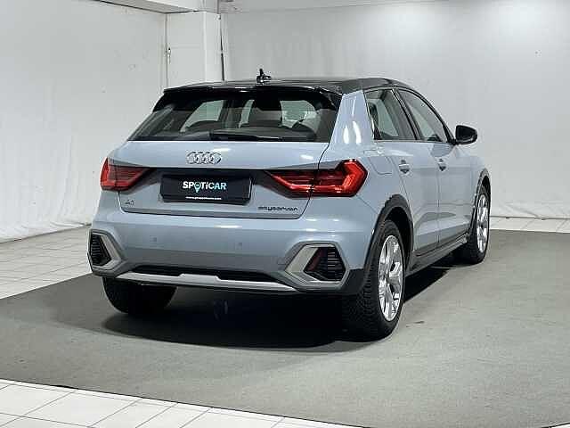 Audi A1 citycarver 30 TFSI Admired