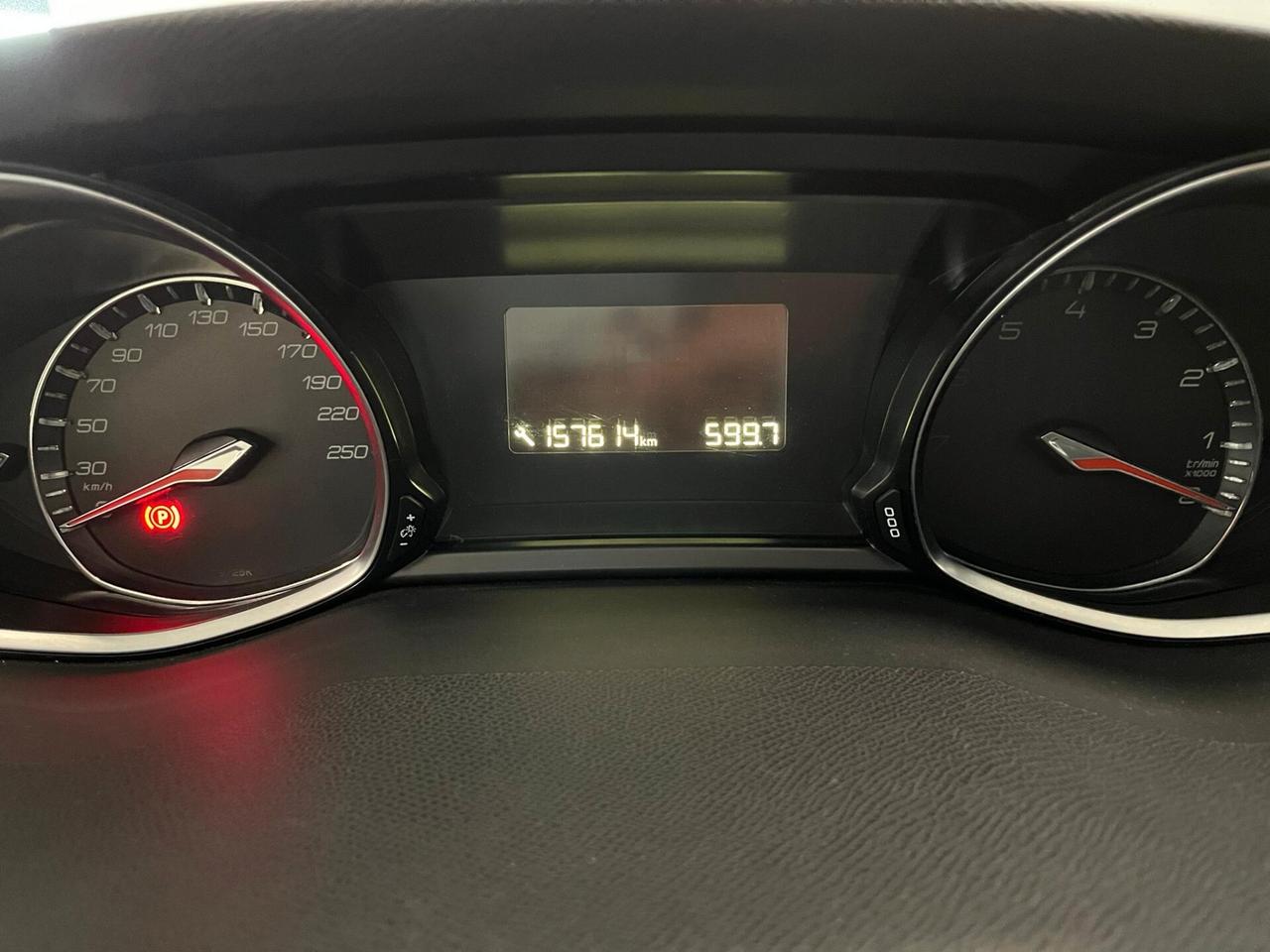 Peugeot 308 SW-1.2 puretech-Allure-EURO6B