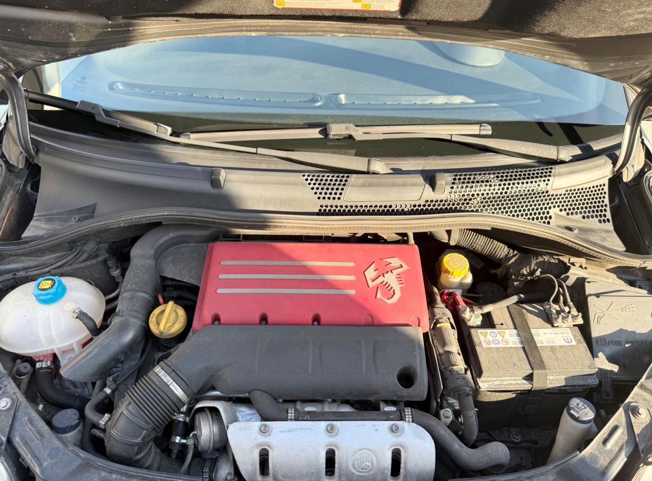 Abarth 500C 1.4 Turbo T-Jet Cabrio