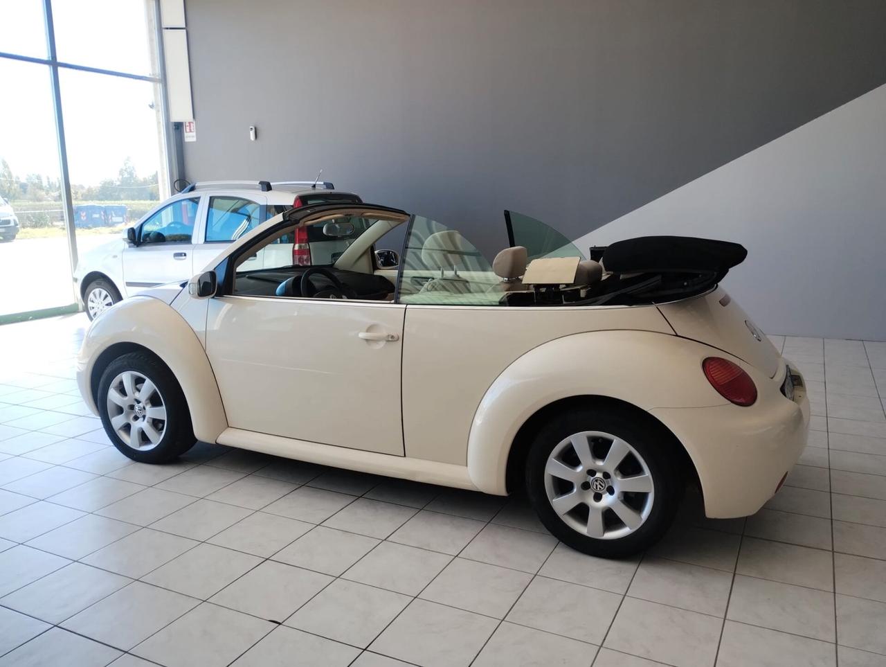 Volkswagen New Beetle 1.6 Cabrio KM 125.300