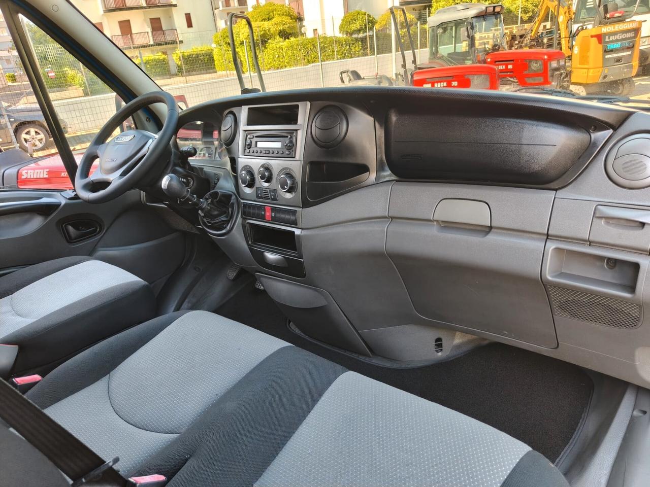 Iveco Daily 35 C15 Ribaltabile + Gru - 2013