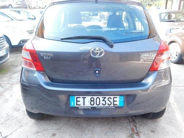 Toyota Yaris 1.4 D-4D DPF 5 p Sol