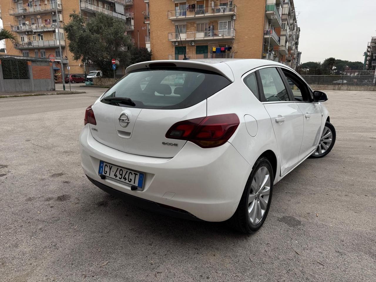 Opel Astra 1.3 CDTI 95CV S&S 5 porte Cosmo