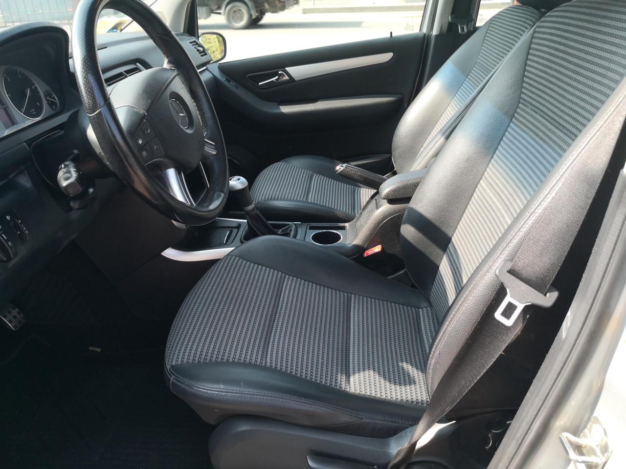 Mercedes-benz B 180 clima neopatentati