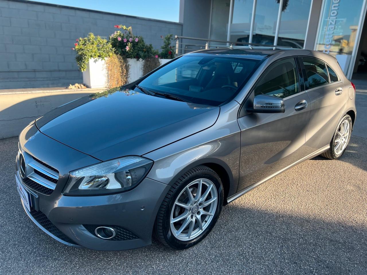 Mercedes-benz A 180 cdi 109cv SPORT E6 NAVI/PELLE/16;/PDC PERFETTA!!