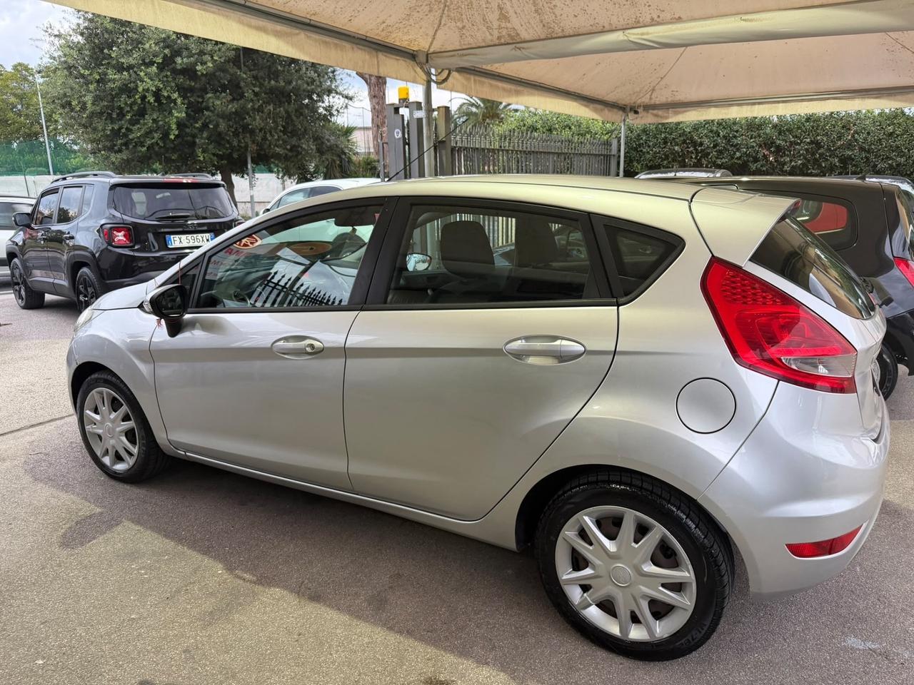 Ford Fiesta 1.4 5 porte Bz.- GPL Titanium