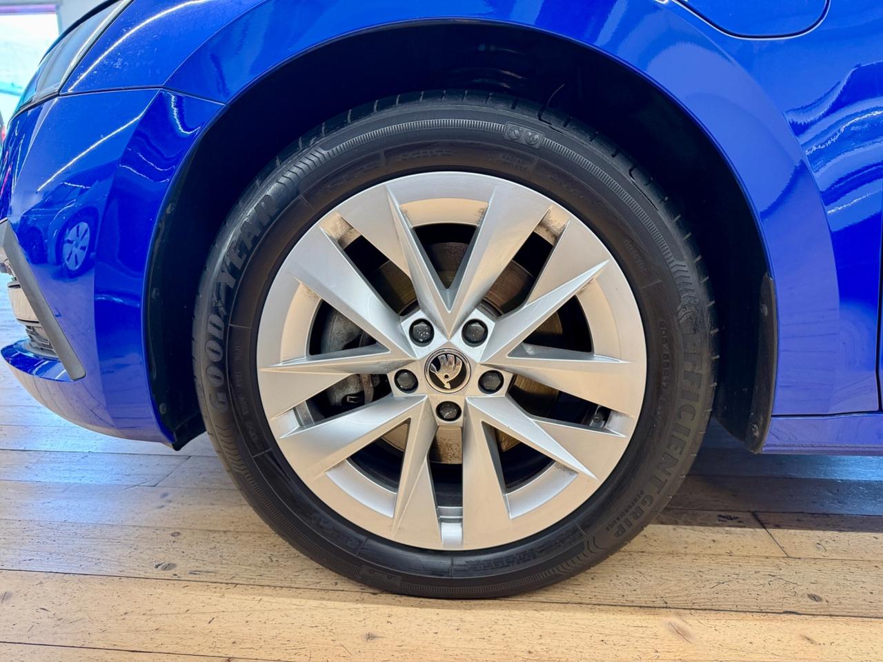 Skoda Octavia HYBRID Executive - SOLO 29.000 KM