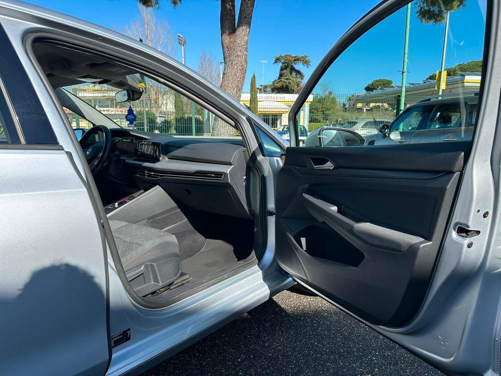 Volkswagen Golf 1.0 etsi evo Life 110cv dsg